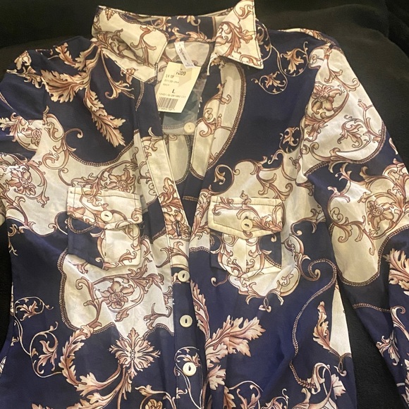 Chic Women's Navy and White Button Down Shirt - Picture 5 of 6